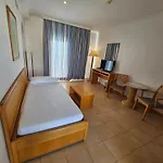 Hotel Punta Del Cantal