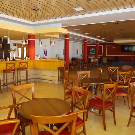 Punta Del Cantal 4* موخاكار