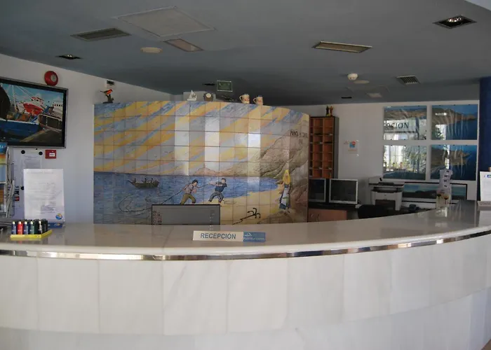 Отель Punta Del Cantal 4*